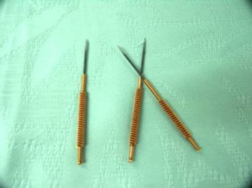 何传义家传三棱针疗法